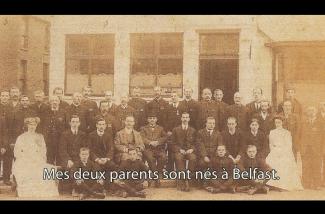 Très vieux portrait sépia d’un mariage de famille.