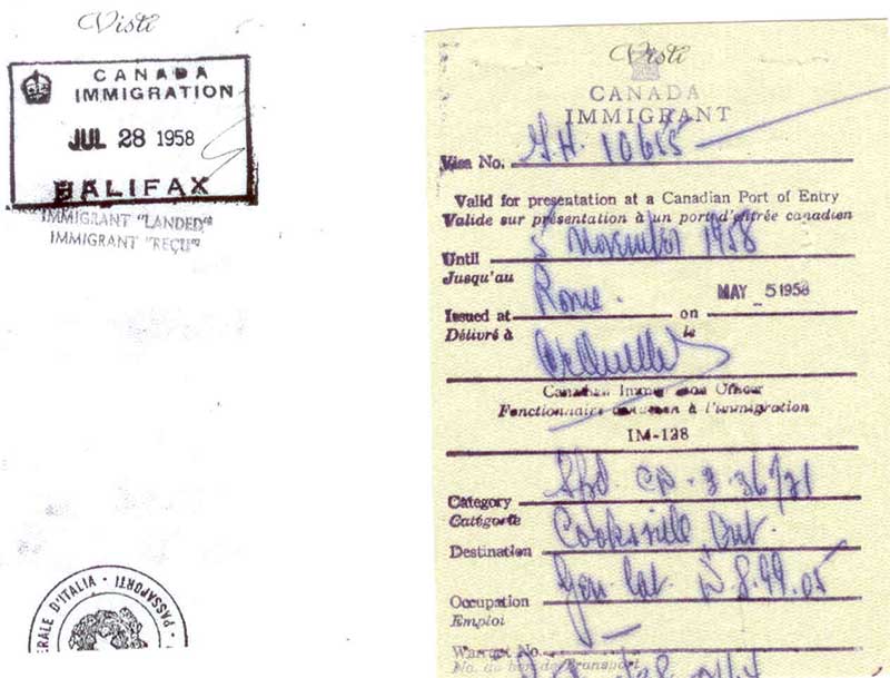 Un document de voyage avec des timbres d’immigration.