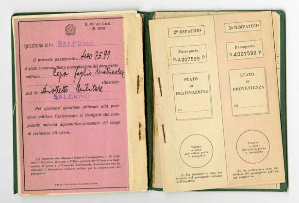 Pages de passeport en couleur.
