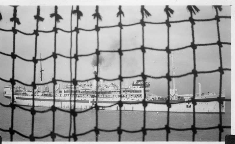 Photo prise du bateau depuis le filet.