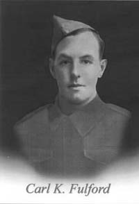 Vieil exemplaire en noir et blanc du portrait de service du jeune Carl.