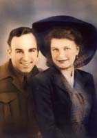 Portrait de Ruby et Henry en jeune couple, Ruby portant un grand chapeau.